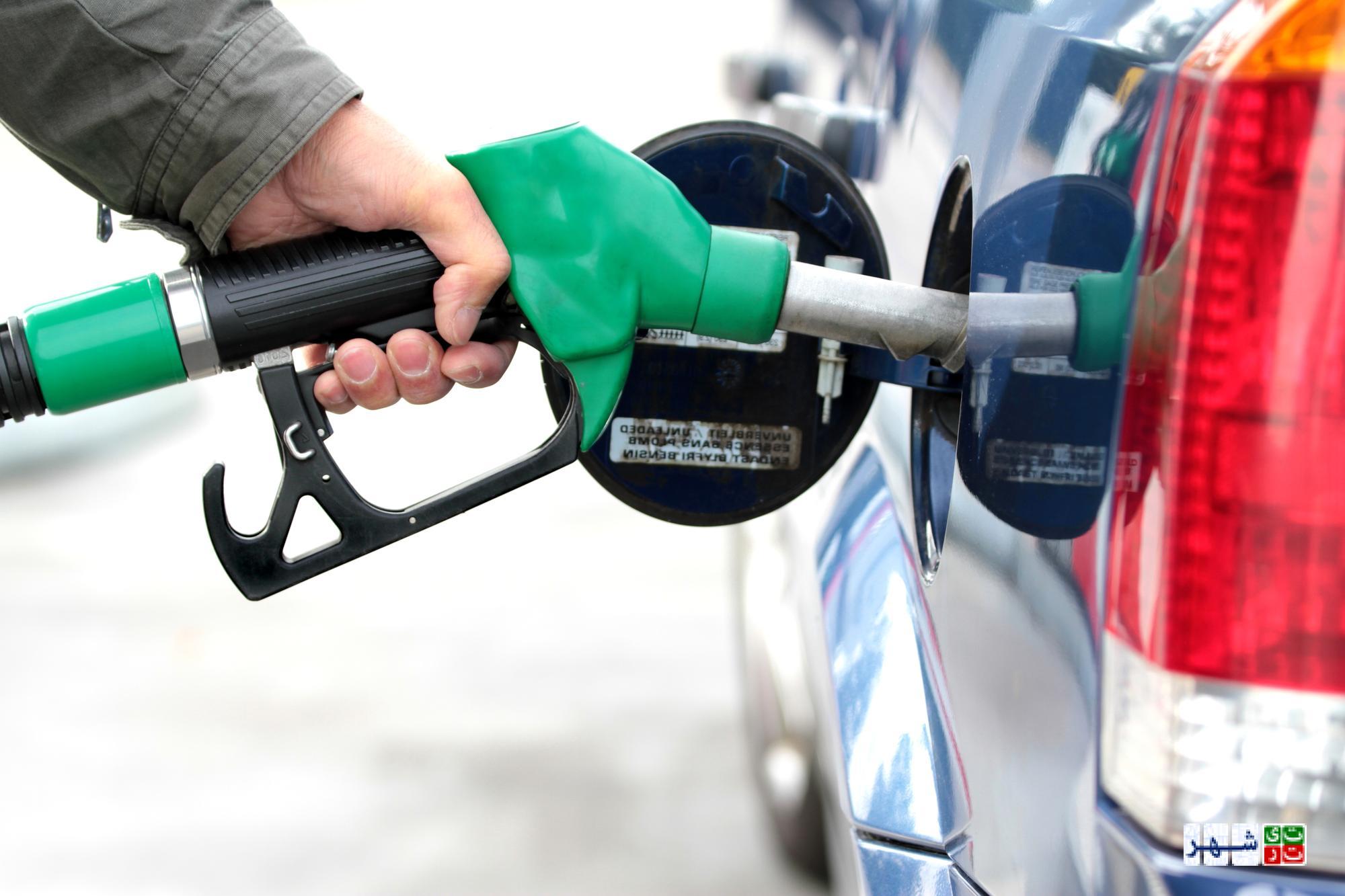 افزایش قیمت و سهمیه‌بندی بنزین در سال آینده منتفی شد