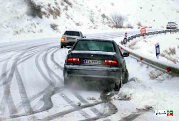برف، ۱۲ جاده کشور را مسدود کرد