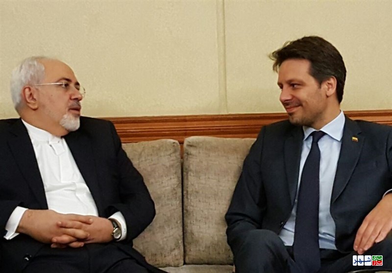 دعوت ایران از وزیر امور خارجه اکوادور برای سفر به تهران
