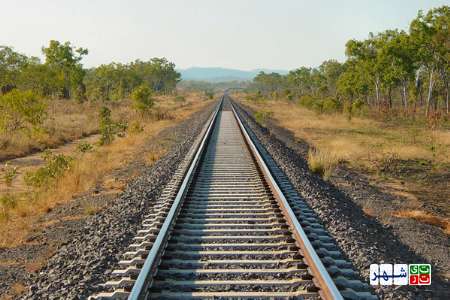 عملیات ریل‌گذاری بخشی از خط آهن مراغه - ارومیه پایان یافت
