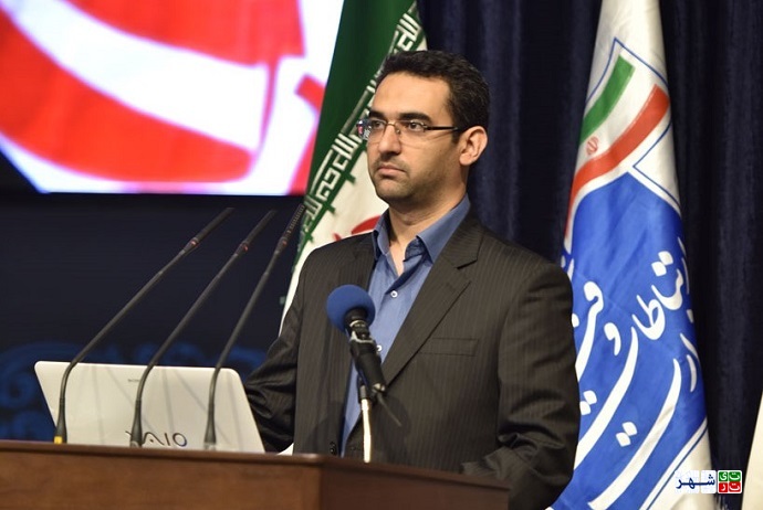 آذری جهرمی: نگاه به فیلترینگ در ایران، سیاسی است