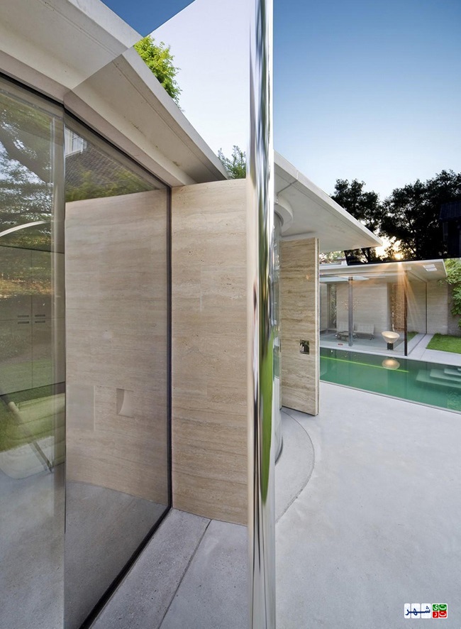 طراحی مدرن با ترکیب شیشه و بتن