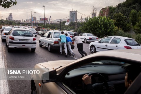 ترافیک و پای لنگ حمل و نقل عمومی تهران