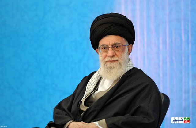 رهبر انقلاب: توطئه دشمن فشار اقتصادی به ملت ایران است