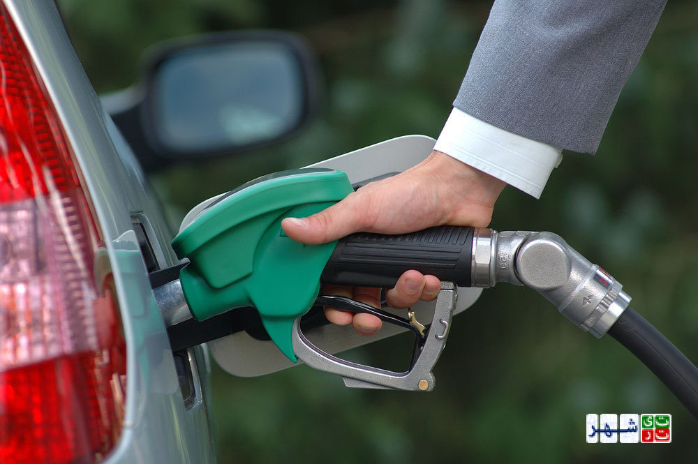 تحلیل یک عضو کمیسیون انرژی درباره قیمت بنزین
