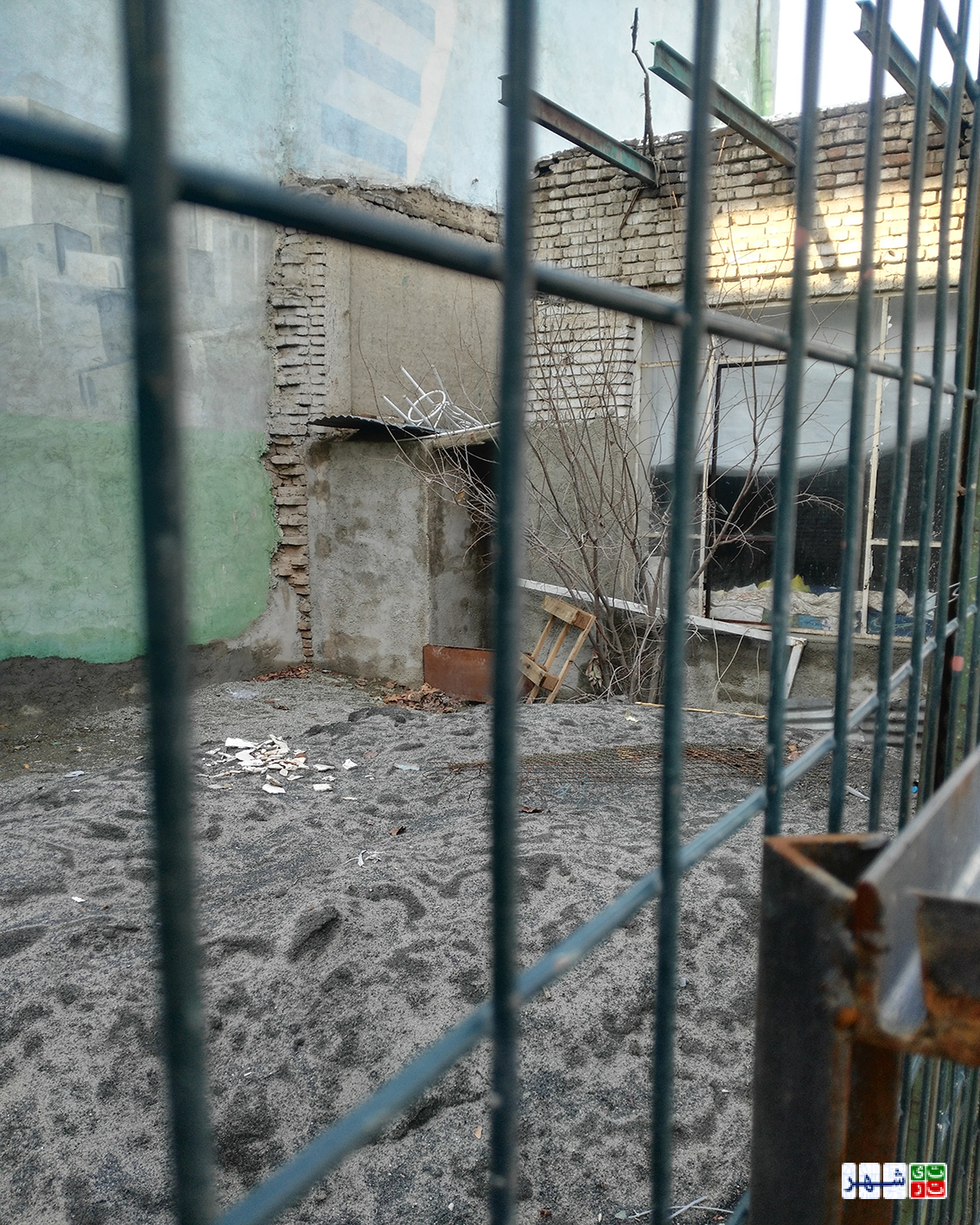 زندگی درکوچه های متروکه یک متری!/ یک شبه بخت سیاه خانه های امامزاده عبدالله باز شد!