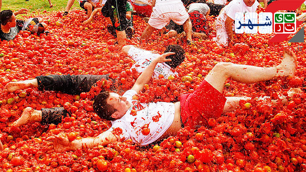 جنگ گوجه فرنگی‌ بار دیگر به خیابان های بونیول اسپانیا بازگشت