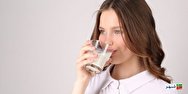 چه ساعتی شیر بنوشیم که دچار نفخ نشویم؟