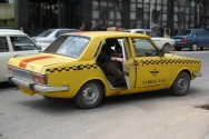 تاکسی هایی که مسافران را قال می گذارند