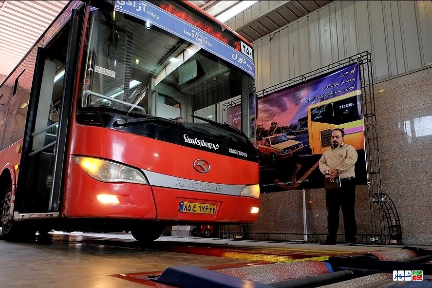 چاره ای جز نوسازی ناوگان اتوبوسرانی تهران نداریم/ بیشتر مشکلات اتوبوس های تهران فرسودگی است/ آلایندگی اتوبوس های پایتخت در رتبه چهارم تذکرات مراکز معاینه فنی قرار دارد