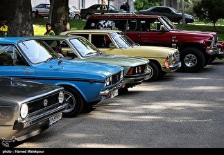 رالی ‌تور شهری خودروهای تاریخی در تهران