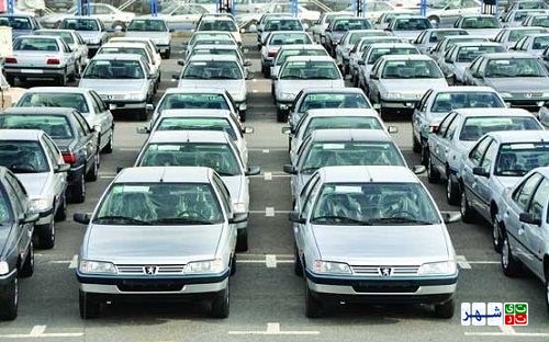 افت فروش ایران خودرو در ماه های اخیر