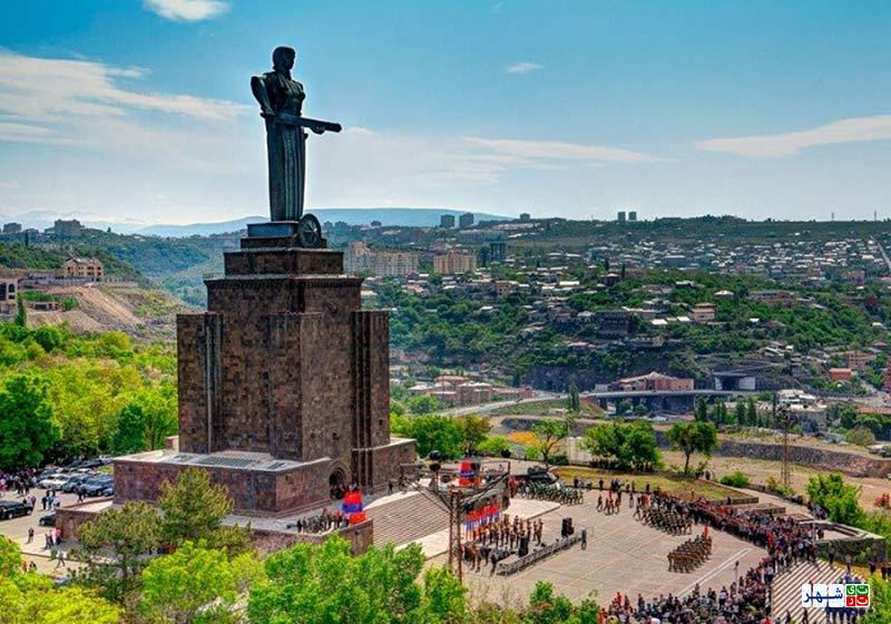 میدان جمهوری ، برترین جاذبه گردشگری در تور ارمنستان